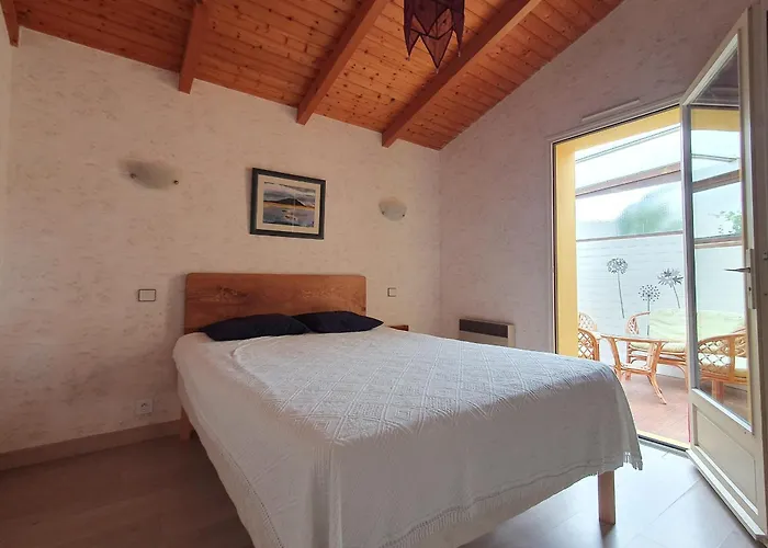 Charmante Maisonette A 400m De La Avec Terrasse - Fr-1-476-33 Дом отдыха